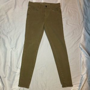 American eagle khaki jeans